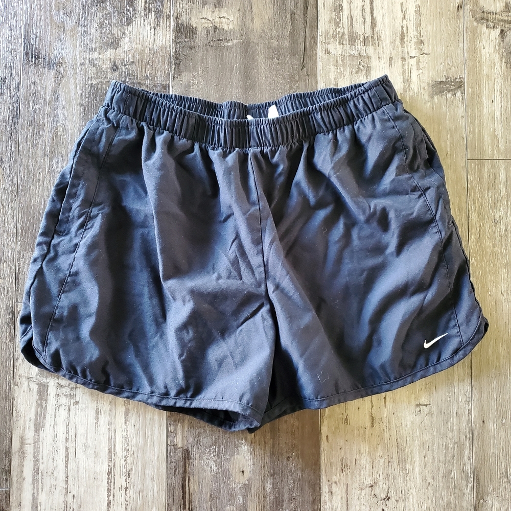 Nike shorts black size medium